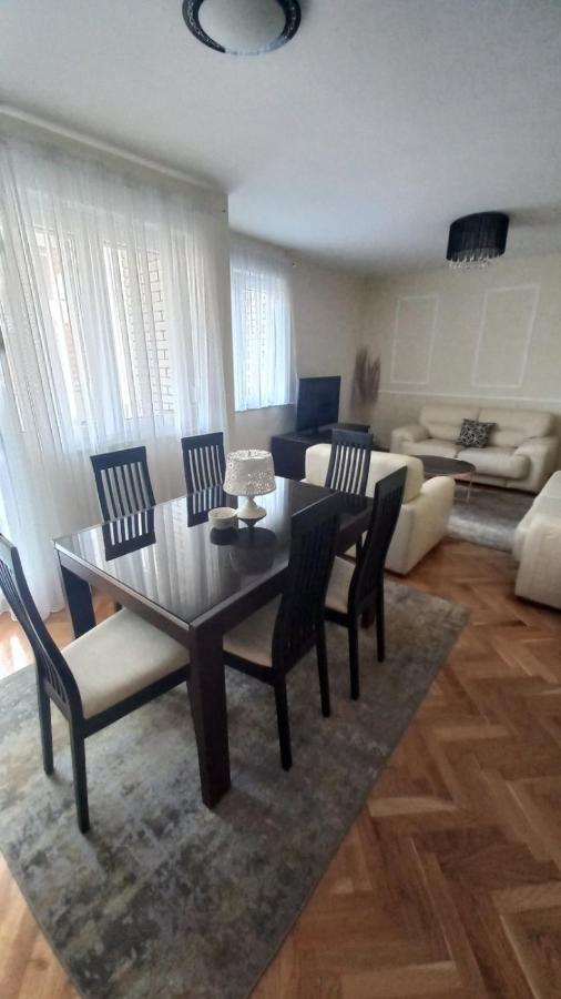 Urban Apartments Mostar Bagian luar foto