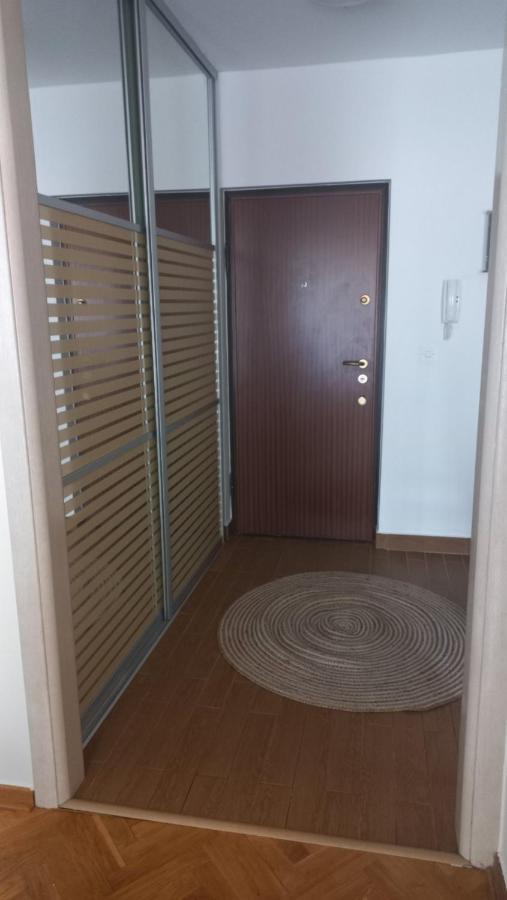 Urban Apartments Mostar Bagian luar foto